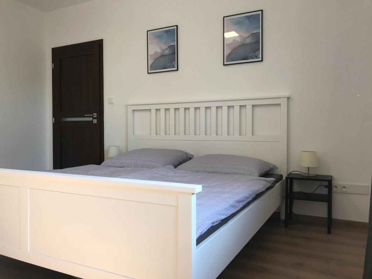 Apartman Na Kopci Krucemburk Luaran gambar